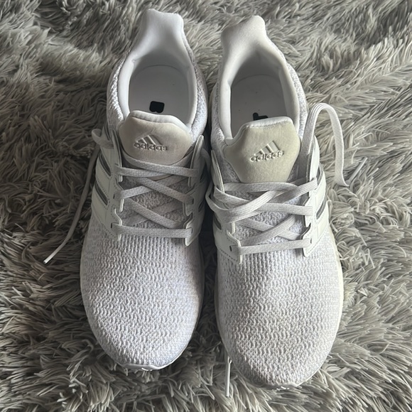 Adidas Ultraboost DNA - Picture 2 of 4